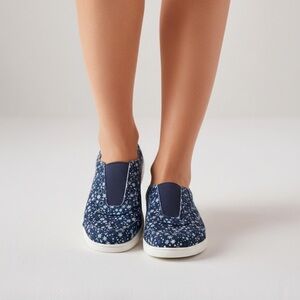 NWT Spenco Orthotic Canvas Slip-On 8.5